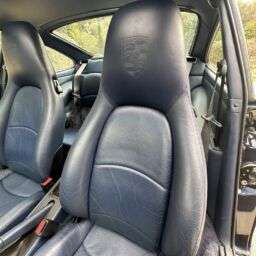 PORSCHE Carrera 4S (993)