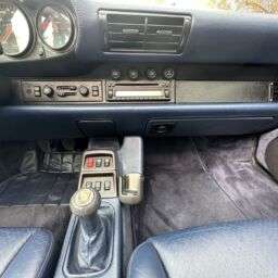 PORSCHE Carrera 4S (993)