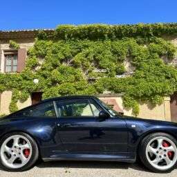 PORSCHE Carrera 4S (993)