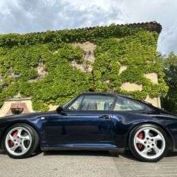 PORSCHE Carrera 4S (993)